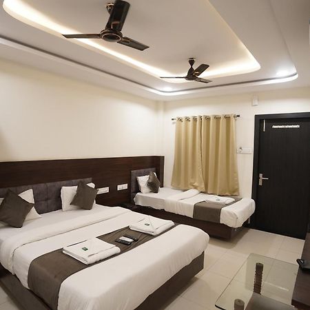 Hotel Dev Kripa Ujjain Dış mekan fotoğraf